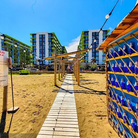 Oliver Pool & Mamaia Nord