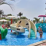 Oliver Pool & Mamaia Nord 3*