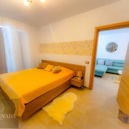 Apartamento Oliver Pool & Mamaia Nord 3*