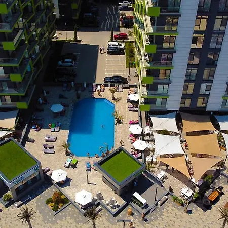 Oliver Pool & Mamaia Nord
